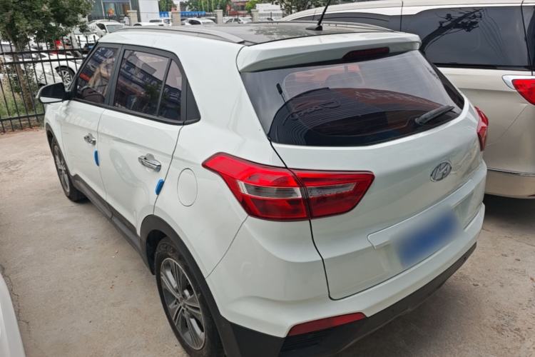 Used Hyundai ix25 2015 1.6L Automatic Two-Wheel Drive Smart GLS Trim Rear Left 45 Deg