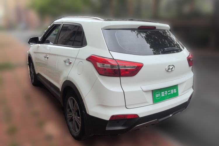 Used Hyundai ix25 2015 1.6L Automatic Two-Wheel Drive Smart GLS Trim Rear Left 45 Deg