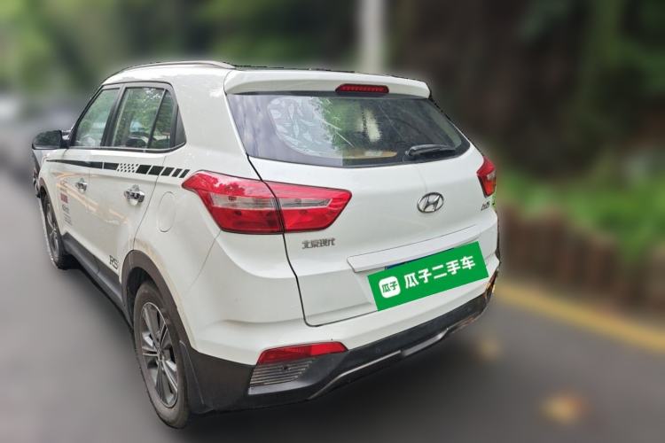 Used Hyundai ix25 2015 1.6L Automatic Two-Wheel Drive Smart GLS Trim Rear Left 45 Deg
