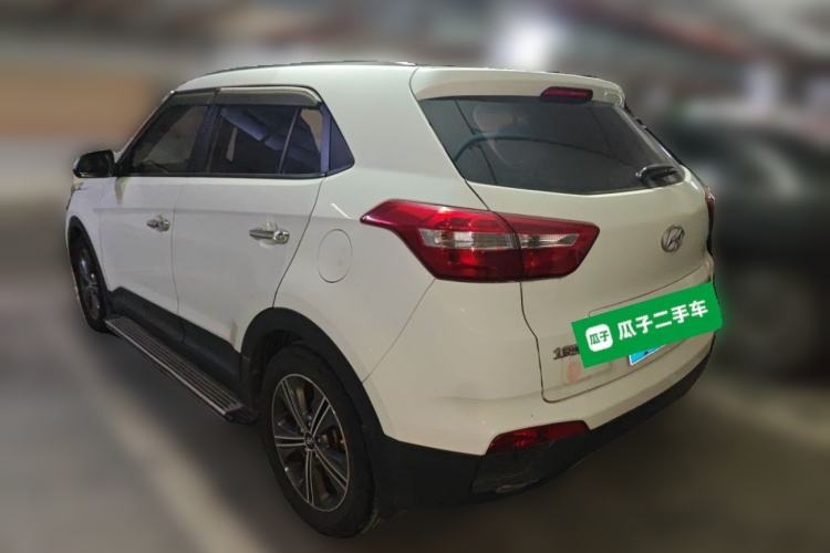 Used Hyundai ix25 2015 1.6L Automatic Two-Wheel-Drive Deluxe DLX Model Rear Left 45 Deg