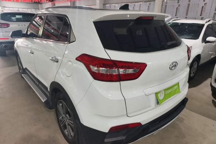 Used Hyundai ix25 2015 1.6L Automatic Two-Wheel-Drive Deluxe DLX Model Rear Left 45 Deg