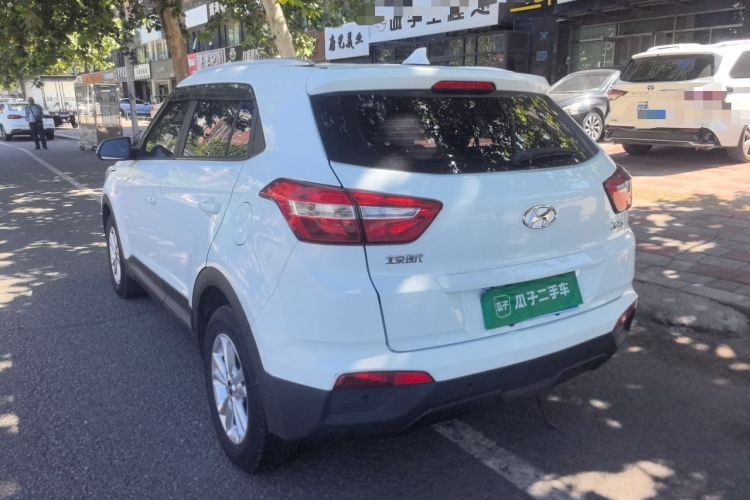 Used Hyundai ix25 2015 1.6L Automatic Two-Wheel Drive Fashionable GS Model Rear Left 45 Deg