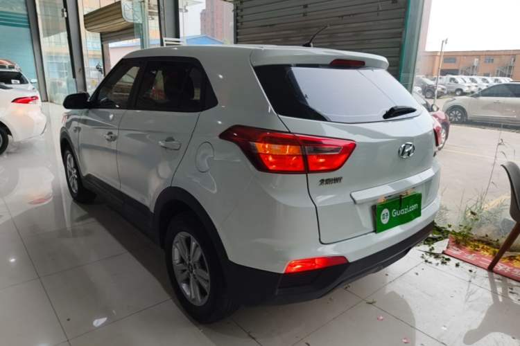 Used Hyundai ix25 2015 1.6L Manual Two-Wheel Drive Fashionable GS Model Rear Left 45 Deg