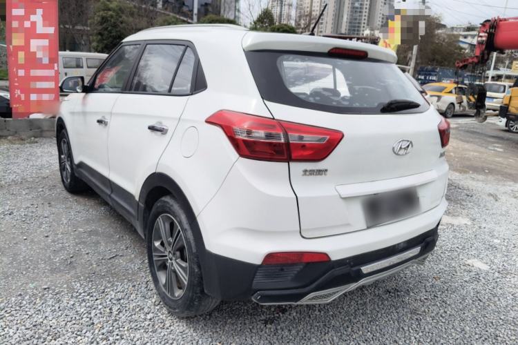 Used Hyundai ix25 2015 1.6L Automatic Two-Wheel Drive Smart GLS Trim Rear Left 45 Deg