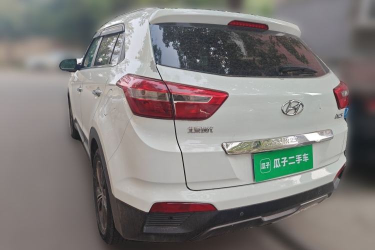 Used Hyundai ix25 2015 1.6L Automatic Two-Wheel Drive Smart GLS Trim Rear Left 45 Deg
