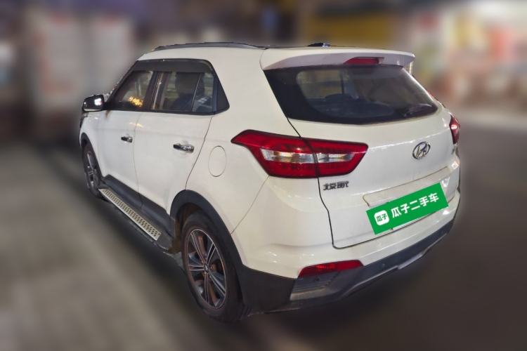 Used Hyundai ix25 2015 1.6L Automatic Two-Wheel-Drive Deluxe DLX Model Rear Left 45 Deg