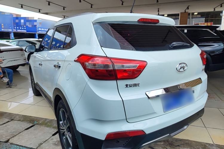 Used Hyundai ix25 2015 1.6L Automatic Two-Wheel Drive Smart GLS Trim Rear Left 45 Deg