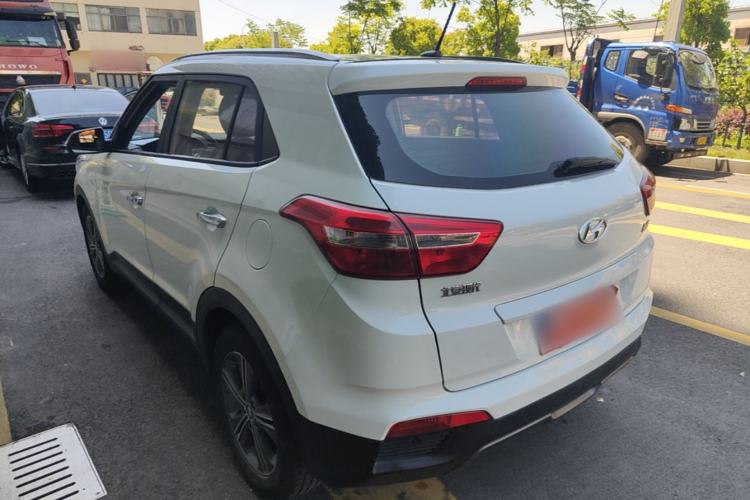 Used Hyundai ix25 2015 1.6L Automatic Two-Wheel Drive Smart GLS Trim Rear Left 45 Deg