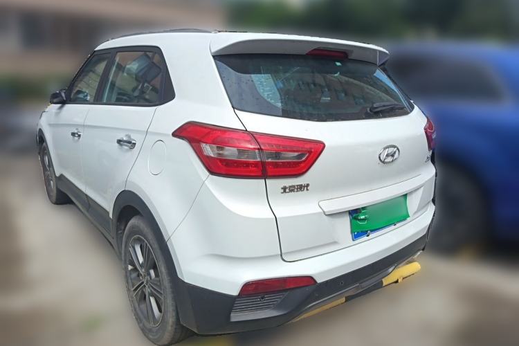 Used Hyundai ix25 2015 1.6L Automatic Two-Wheel-Drive Deluxe DLX Model Rear Left 45 Deg