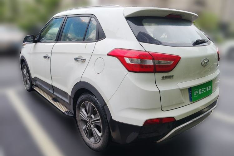 Used Hyundai ix25 2015 1.6L Automatic Two-Wheel-Drive Deluxe DLX Model Rear Left 45 Deg