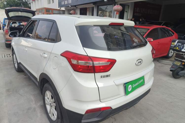 Used Hyundai ix25 2015 1.6L Manual Two-Wheel Drive Fashionable GS Model Rear Left 45 Deg