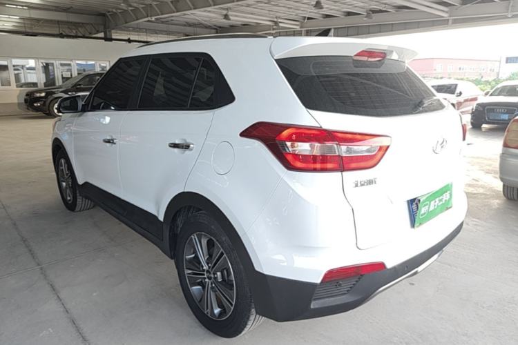 Used Hyundai ix25 2015 1.6L Automatic Two-Wheel-Drive Deluxe DLX Model Rear Left 45 Deg