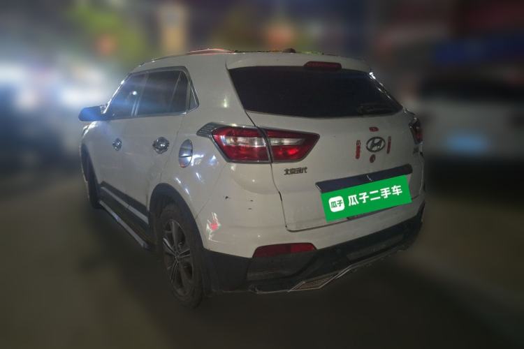 Used Hyundai ix25 2015 1.6L Automatic Two-Wheel Drive Smart GLS Trim Rear Left 45 Deg
