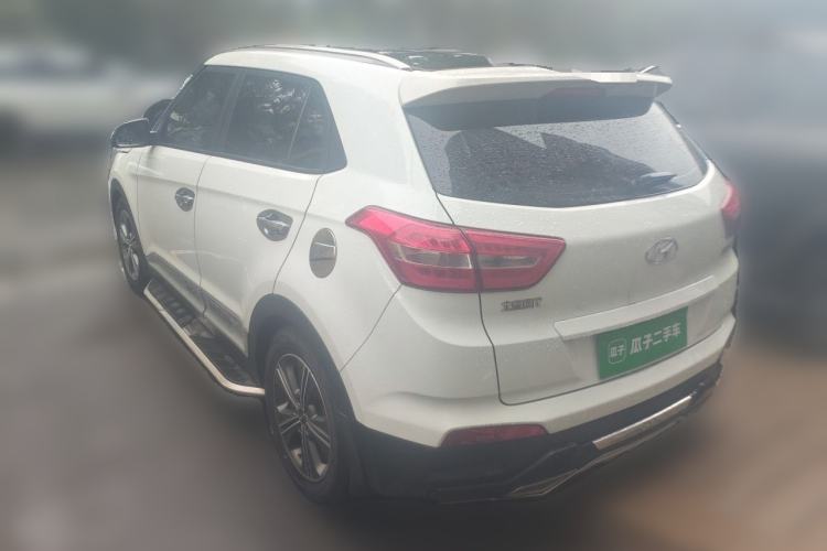 Used Hyundai ix25 2015 1.6L Automatic Two-Wheel-Drive Deluxe DLX Model Rear Left 45 Deg