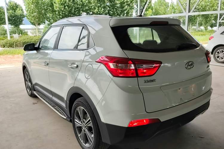 Used Hyundai ix25 2015 1.6L Automatic Two-Wheel Drive Smart GLS Trim Rear Left 45 Deg