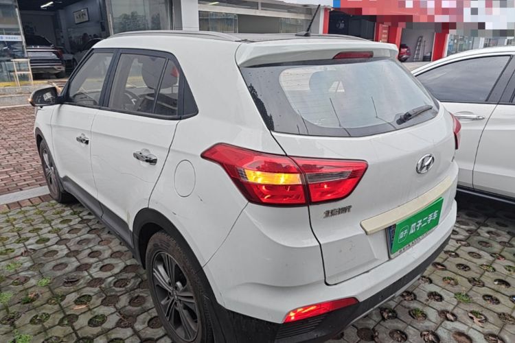 Used Hyundai ix25 2015 1.6L Automatic Two-Wheel Drive Smart GLS Trim Rear Left 45 Deg
