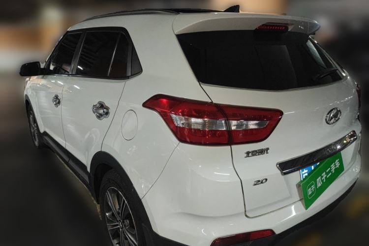 Used Hyundai ix25 2015 1.6L Automatic Two-Wheel-Drive Deluxe DLX Model Rear Left 45 Deg