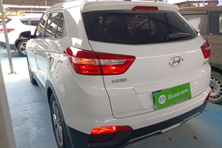 Used Hyundai ix25 2015 1.6L Automatic Two-Wheel Drive Smart GLS Trim Rear Left 45 Deg