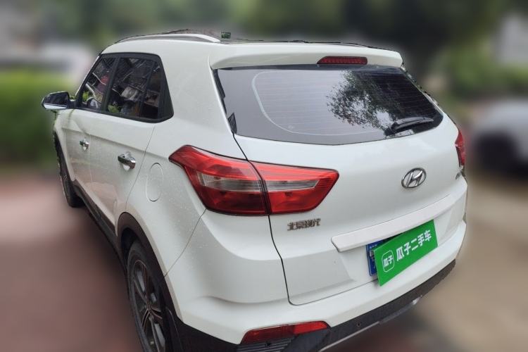 Used Hyundai ix25 2015 1.6L Automatic Two-Wheel Drive Smart GLS Trim Rear Left 45 Deg