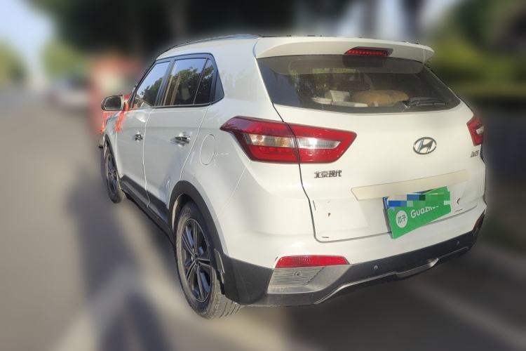 Used Hyundai ix25 2015 1.6L Automatic Two-Wheel-Drive Deluxe DLX Model Rear Left 45 Deg