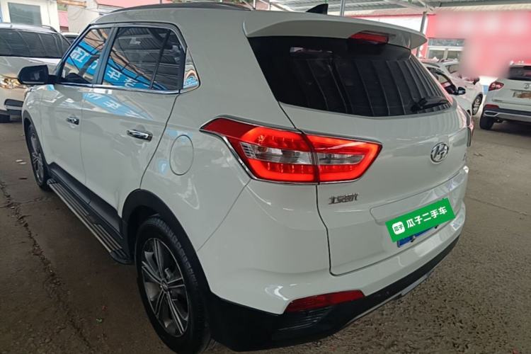 Used Hyundai ix25 2015 1.6L Automatic Two-Wheel-Drive Deluxe DLX Model Rear Left 45 Deg