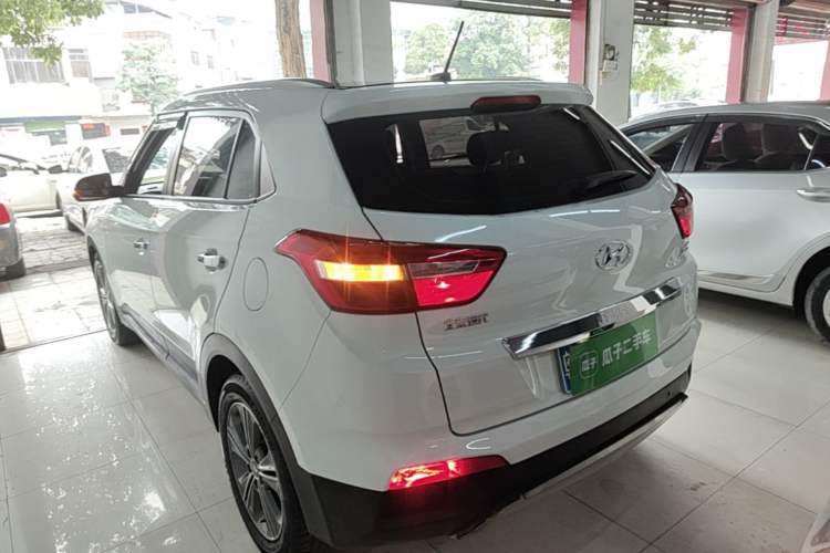 Used Hyundai ix25 2015 1.6L Automatic Two-Wheel Drive Smart GLS Trim Rear Left 45 Deg