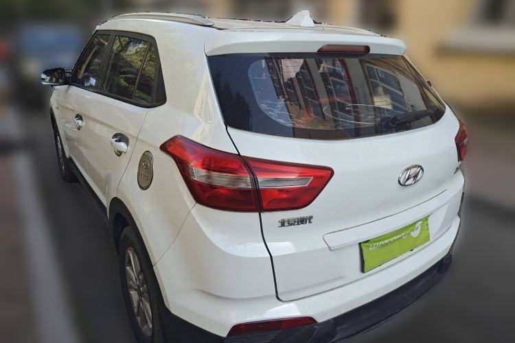 Used Hyundai ix25 2015 1.6L Manual Two-Wheel Drive Fashionable GS Model Rear Left 45 Deg