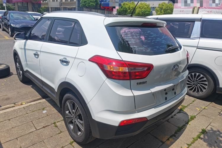 Used Hyundai ix25 2015 1.6L Automatic Two-Wheel Drive Smart GLS Trim Rear Left 45 Deg