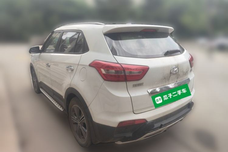 Used Hyundai ix25 2015 1.6L Automatic Two-Wheel-Drive Deluxe DLX Model Rear Left 45 Deg
