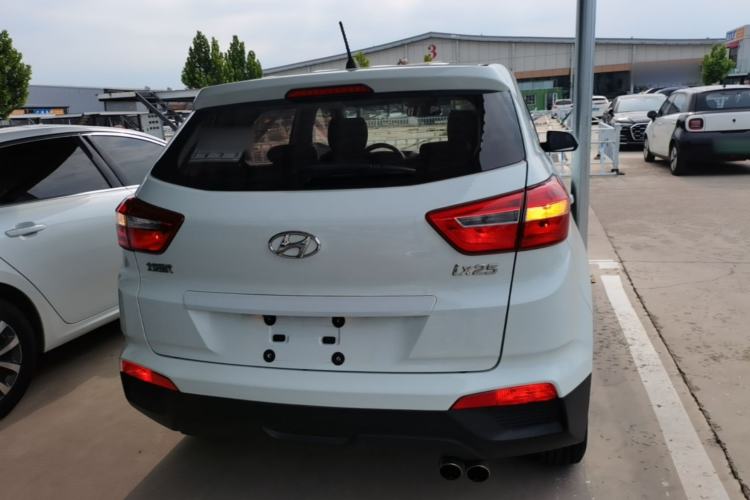 Used Hyundai ix25 2015 1.6L Manual Two-Wheel Drive Fashionable GS Model Rear