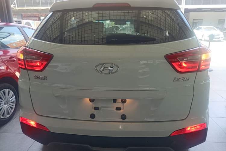 Used Hyundai ix25 2015 1.6L Automatic Two-Wheel Drive Smart GLS Trim Rear