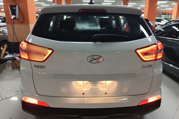 Used Hyundai ix25 2015 1.6L Automatic Two-Wheel-Drive Deluxe DLX Model Rear