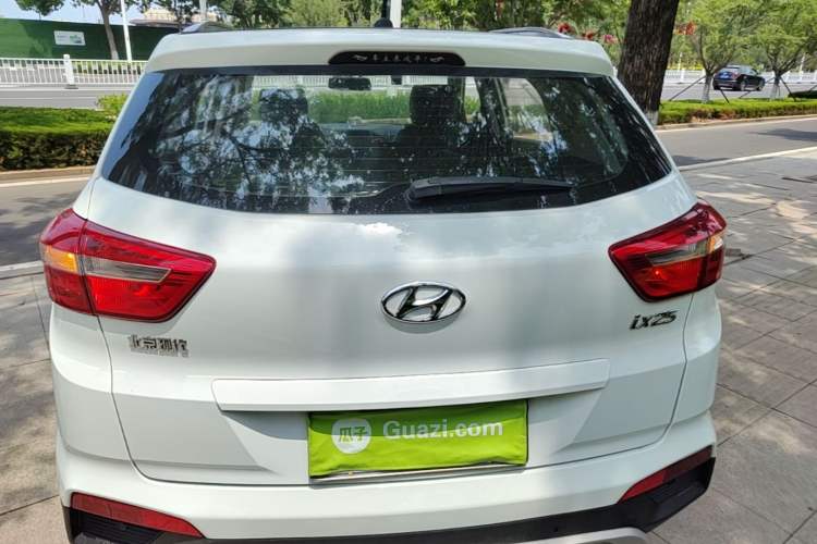 Used Hyundai ix25 2015 1.6L Automatic Two-Wheel Drive Smart GLS Trim Rear