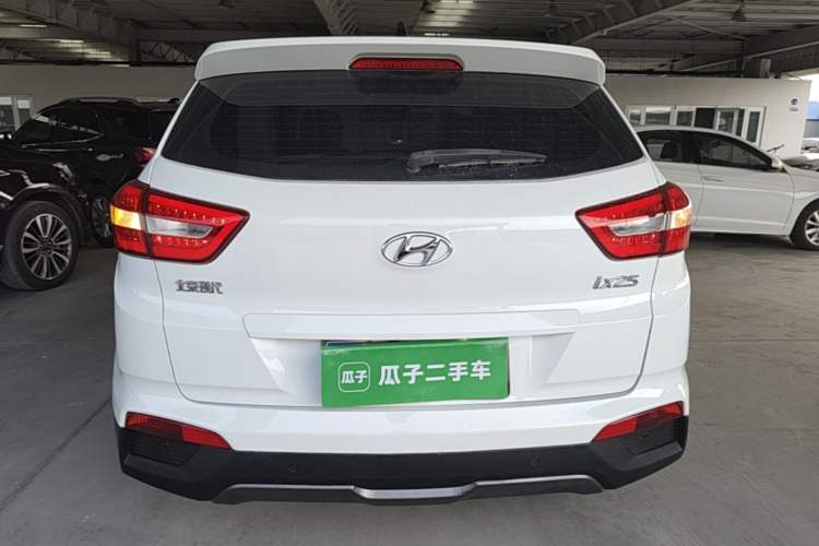 Used Hyundai ix25 2015 1.6L Automatic Two-Wheel-Drive Deluxe DLX Model Rear