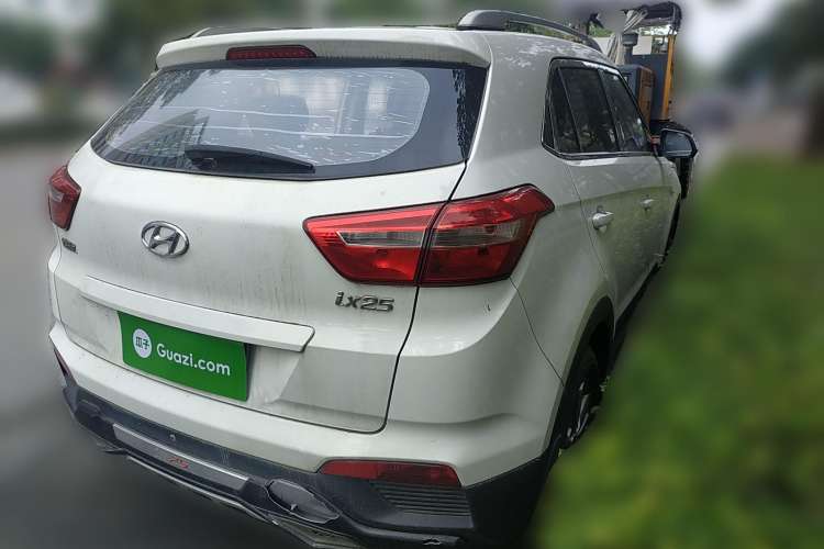 Used Hyundai ix25 2015 1.6L Manual Two-Wheel Drive Fashionable GS Model Rear Right 45 Deg