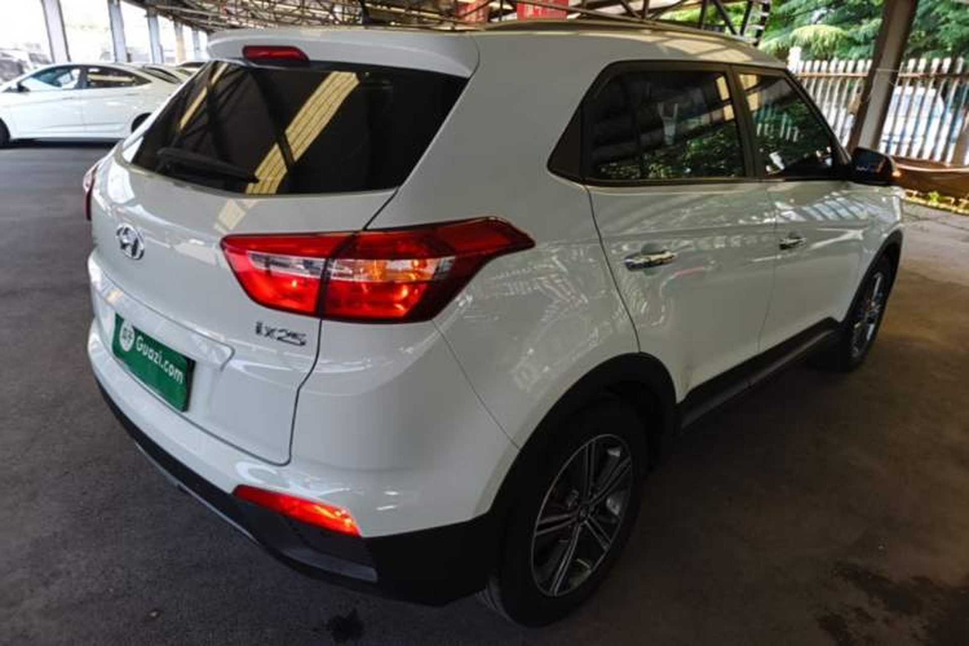Used Hyundai ix25 2015 1.6L Automatic Two-Wheel Drive Smart GLS Trim Rear Right 45 Deg
