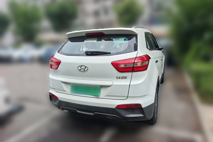 Used Hyundai ix25 2015 1.6L Automatic Two-Wheel-Drive Deluxe DLX Model Rear Right 45 Deg
