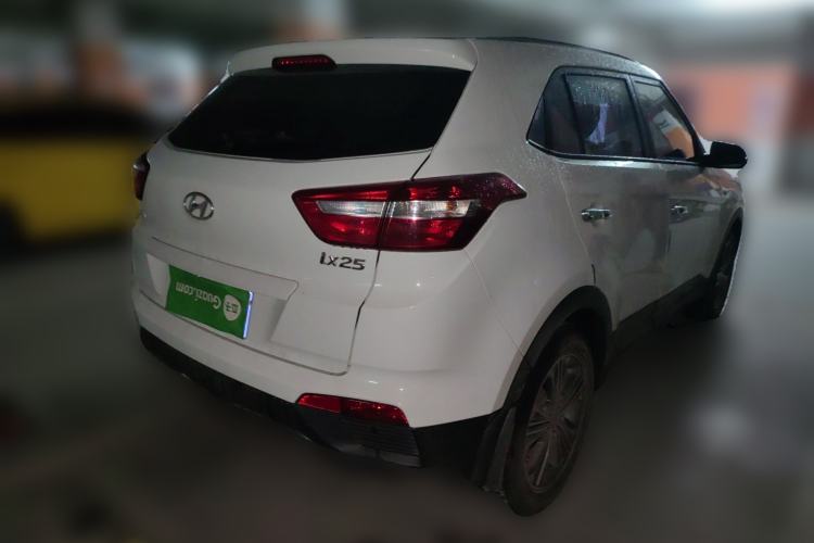 Used Hyundai ix25 2015 1.6L Automatic Two-Wheel Drive Smart GLS Trim Rear Right 45 Deg