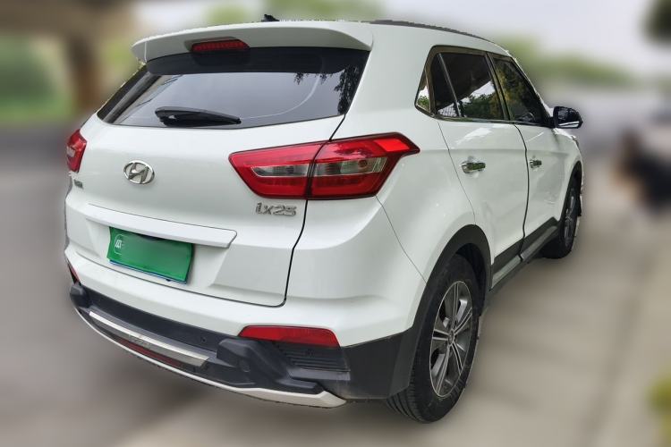 Used Hyundai ix25 2015 1.6L Automatic Two-Wheel-Drive Deluxe DLX Model Rear Right 45 Deg