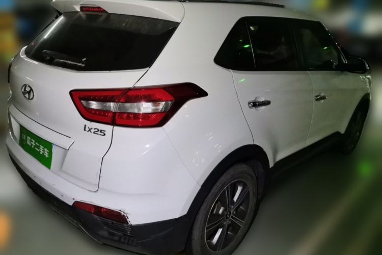 Used Hyundai ix25 2015 1.6L Automatic Two-Wheel-Drive Deluxe DLX Model Rear Right 45 Deg