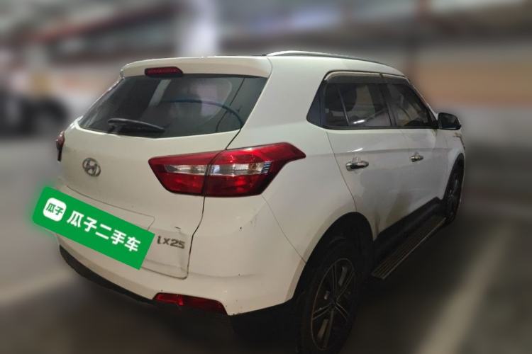 Used Hyundai ix25 2015 1.6L Automatic Two-Wheel-Drive Deluxe DLX Model Rear Right 45 Deg