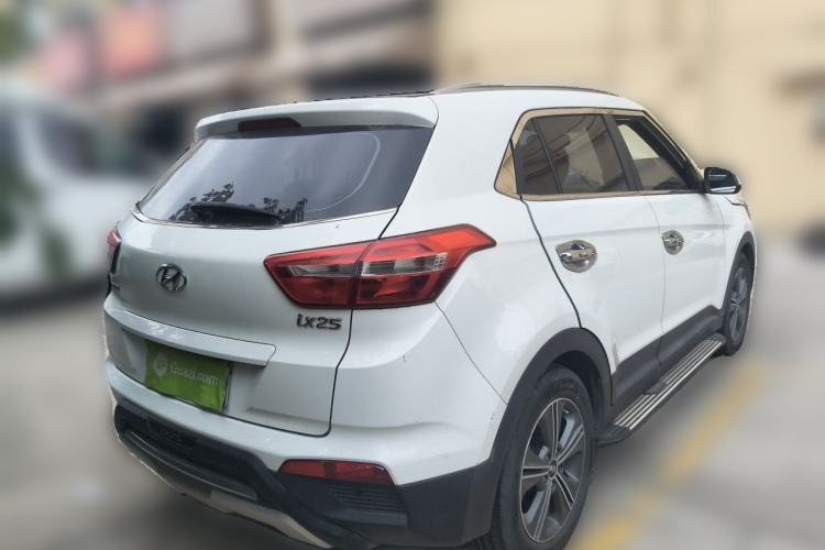 Used Hyundai ix25 2015 1.6L Automatic Two-Wheel Drive Smart GLS Trim Rear Right 45 Deg