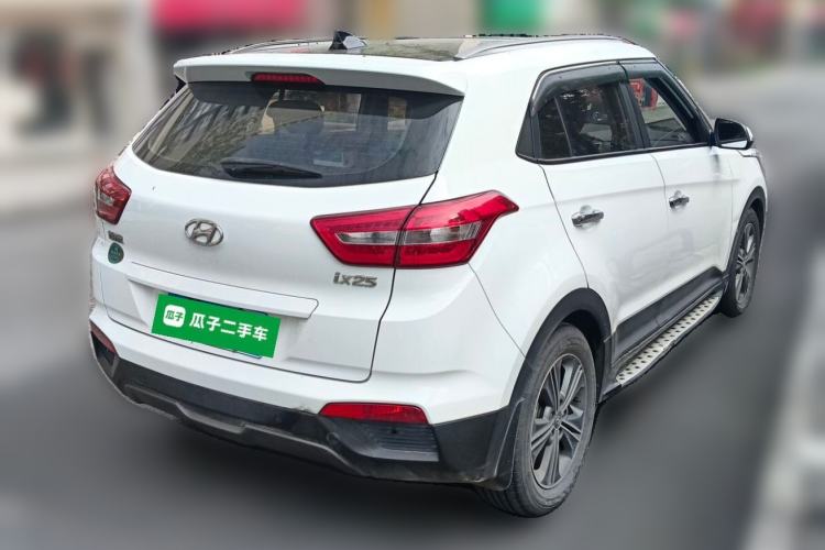 Used Hyundai ix25 2015 1.6L Automatic Two-Wheel-Drive Deluxe DLX Model Rear Right 45 Deg