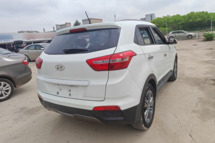 Used Hyundai ix25 2015 1.6L Automatic Two-Wheel Drive Smart GLS Trim Rear Right 45 Deg
