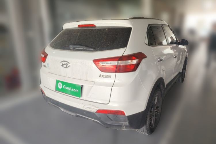Used Hyundai ix25 2015 1.6L Automatic Two-Wheel Drive Smart GLS Trim Rear Right 45 Deg