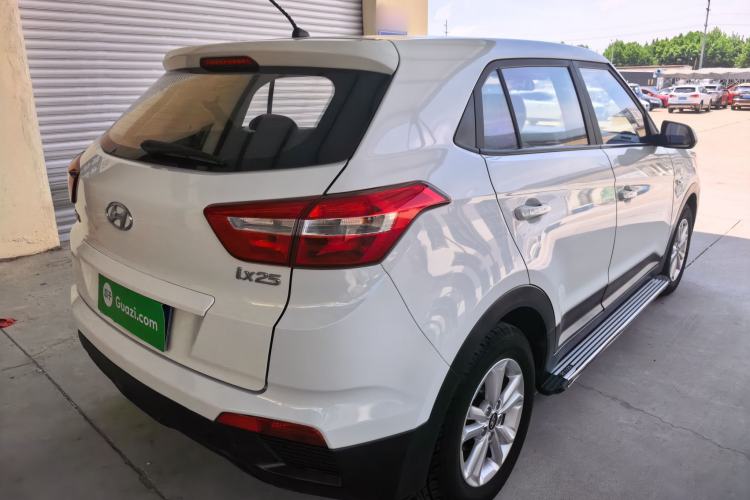 Used Hyundai ix25 2015 1.6L Manual Two-Wheel Drive Fashionable GS Model Rear Right 45 Deg