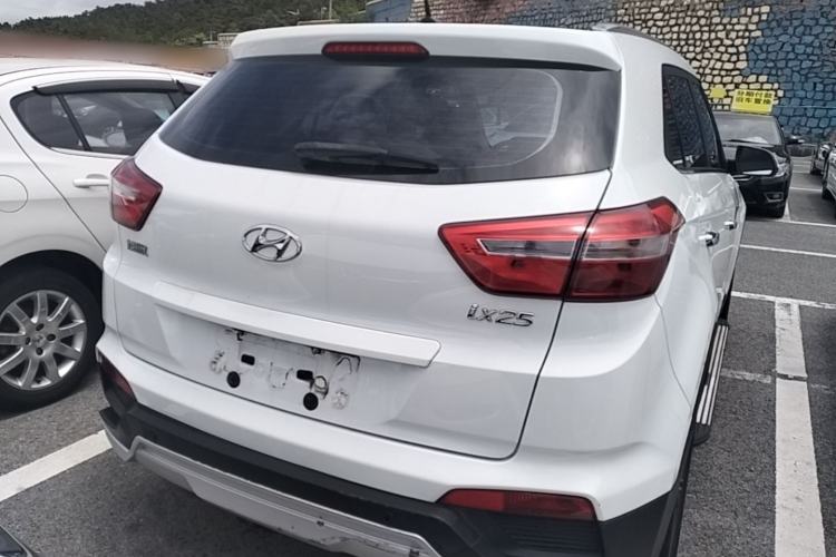 Used Hyundai ix25 2015 1.6L Automatic Two-Wheel Drive Smart GLS Trim Rear Right 45 Deg