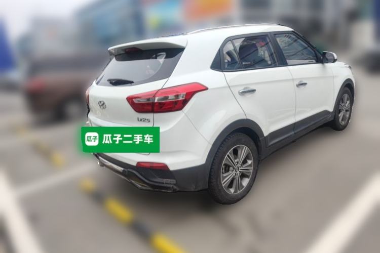 Used Hyundai ix25 2015 1.6L Automatic Two-Wheel Drive Smart GLS Trim Rear Right 45 Deg