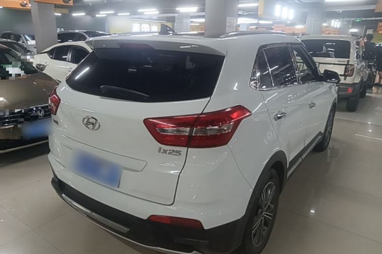 Used Hyundai ix25 2015 1.6L Automatic Two-Wheel-Drive Deluxe DLX Model Rear Right 45 Deg