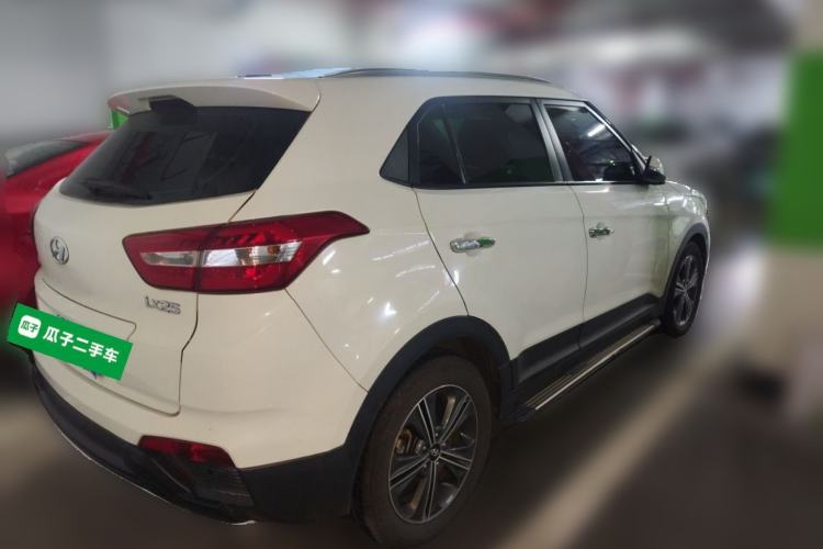 Used Hyundai ix25 2015 1.6L Automatic Two-Wheel-Drive Deluxe DLX Model Rear Right 45 Deg